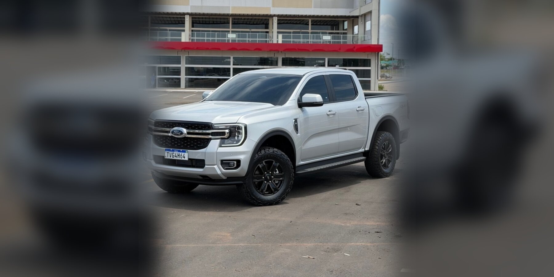Ford Ranger V6 0KM prata - Visão Principal